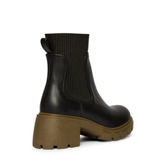 Steve Madden Hayle Black/Olive Chunky Pull On Rounded Toe Fashion Ankle Boots