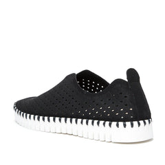 Ilse Jacobsen Tulip Black Light Weight Rounded Toe Slip On Low Top Sneakers