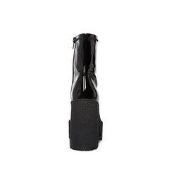 Steve Madden Outlast Black Patent Zipper Closure Sleek Rounded Toe Ankle Boots
