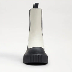 Sam Edelman Taber White/Black Chunky Lug Sole Rounded Toe Pull On Combat Boots