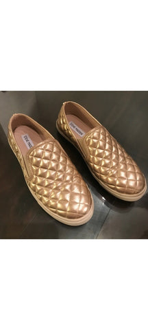 Steve Madden ECENTRCQ Round Toe Slip On Rounded Toe Vegan Leather Sneakers Gold