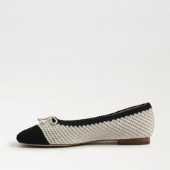 Sam Edelman Madison Modern Ivory/Black Squared Toe Slip On Casual Ballet Flats