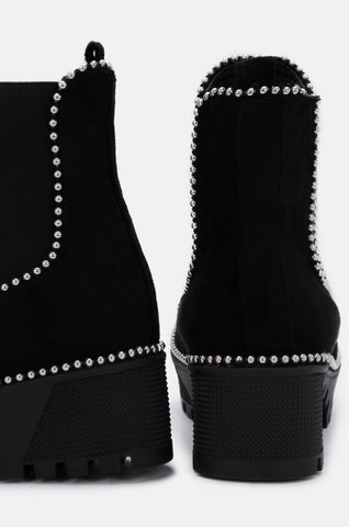 Cape Robbin Tilda Black Stud Lug Sole Chunky Platform Boots Chelsea Ankle Bootie (8, Black)