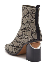 Steve Madden Womens Nikia Point-Toe Ankle High Bootie BLK/WHT/MU