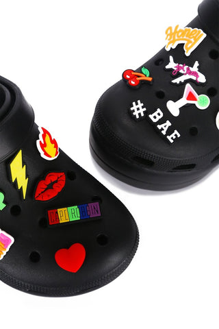 Cape Robbin Gardener-2 Platform Clogs Fashion Comfortable Clogs Slippers BLACK