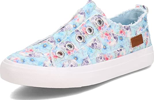 Blowfish Malibu Women's Play Slip-on Sneaker Pre-Distressed With ElasticInside