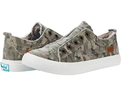 Blowfish Malibu Women's Play Slip-on Sneaker Pre-Distressed With ElasticInside